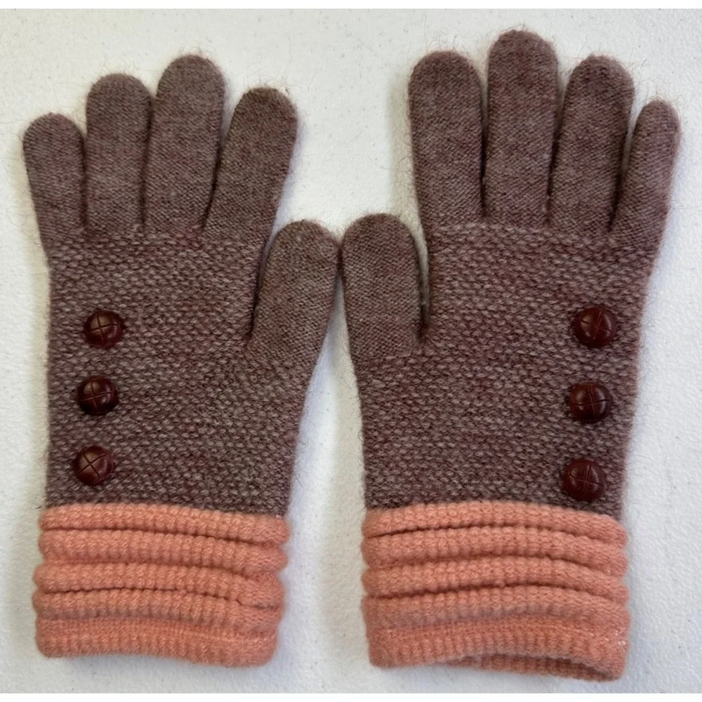 Britt's Knits Womens Winter Gloves OSFM Soft Knit 3 Button Accent Classic Style